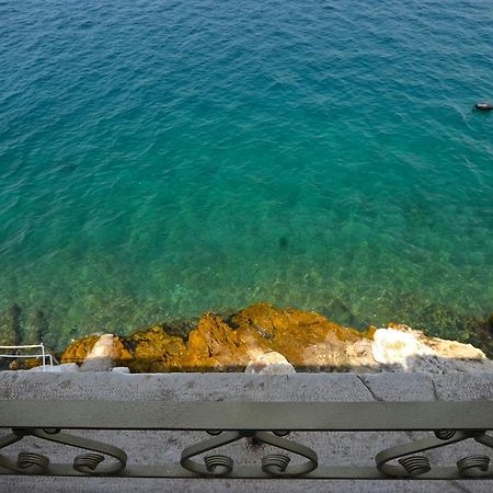 Hotel Arnolongo B4 Sea View Rovinj Exterior foto