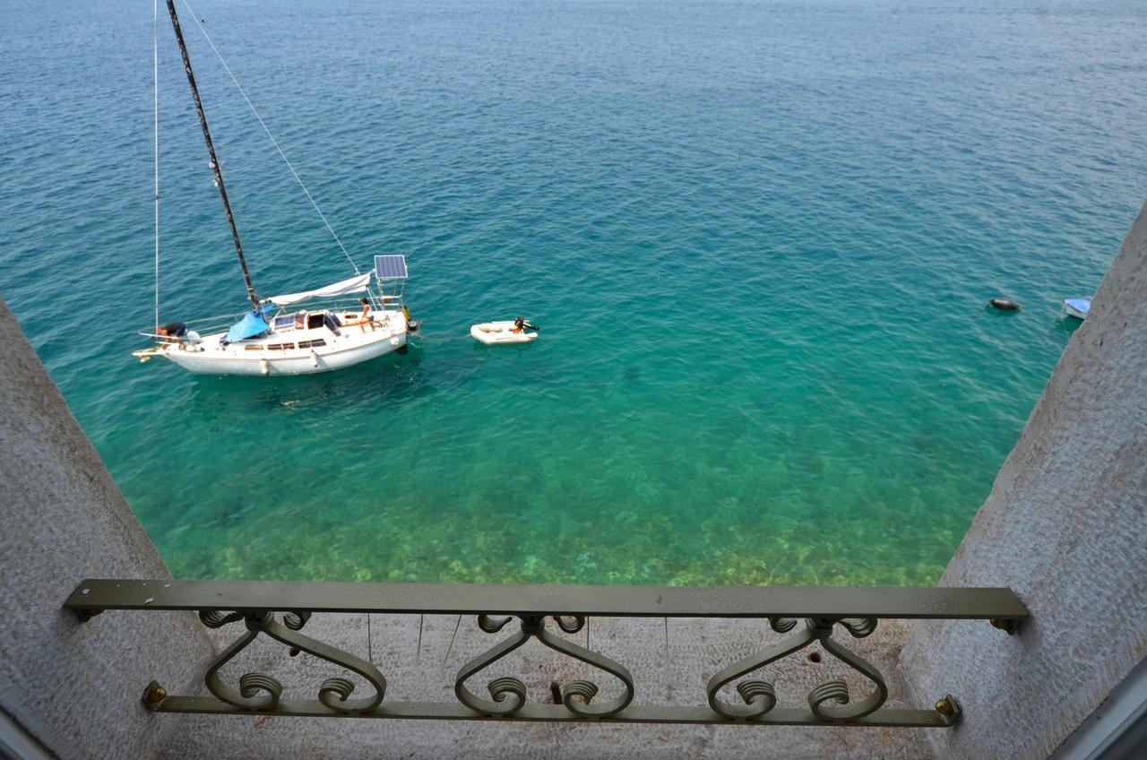 Hotel Arnolongo B4 Sea View Rovinj Exterior foto