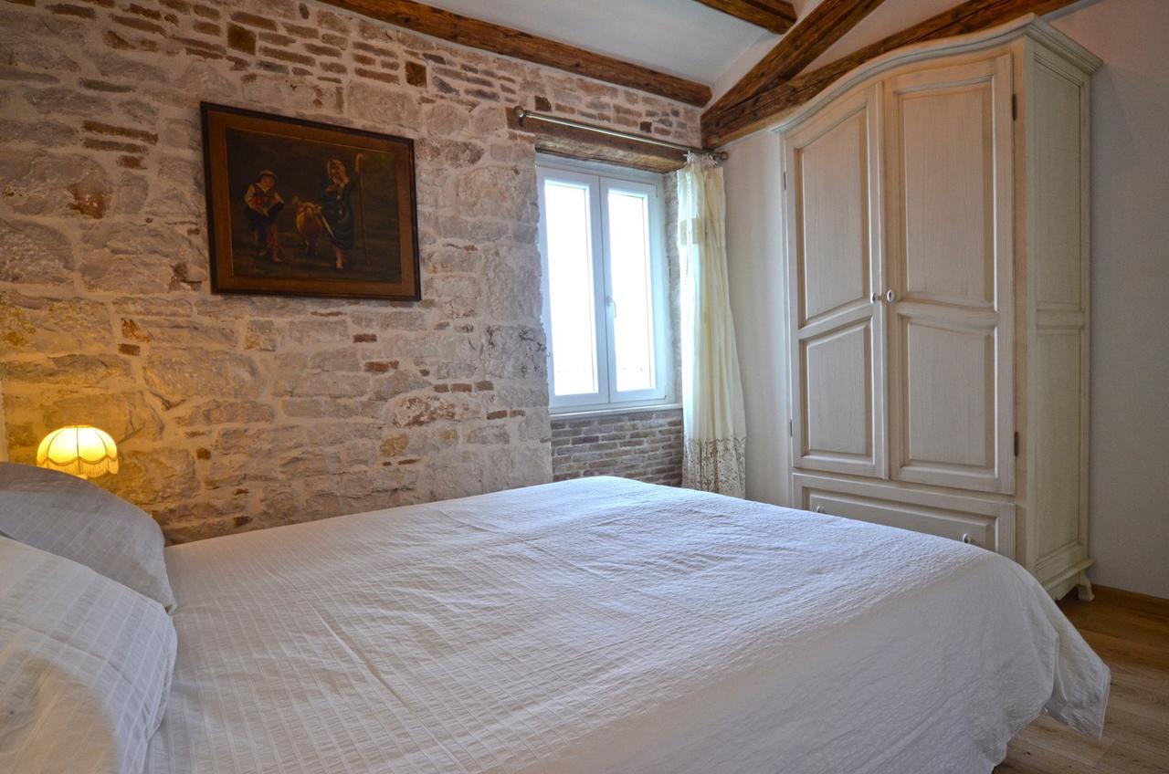 Hotel Arnolongo B4 Sea View Rovinj Exterior foto